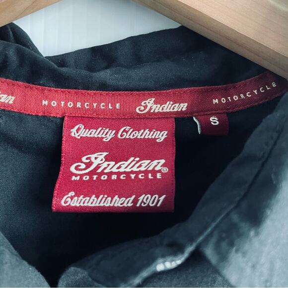 Indian Motorcycle Icon shirt short sleeve button front shirt women’s size small - Picture 5 of 11